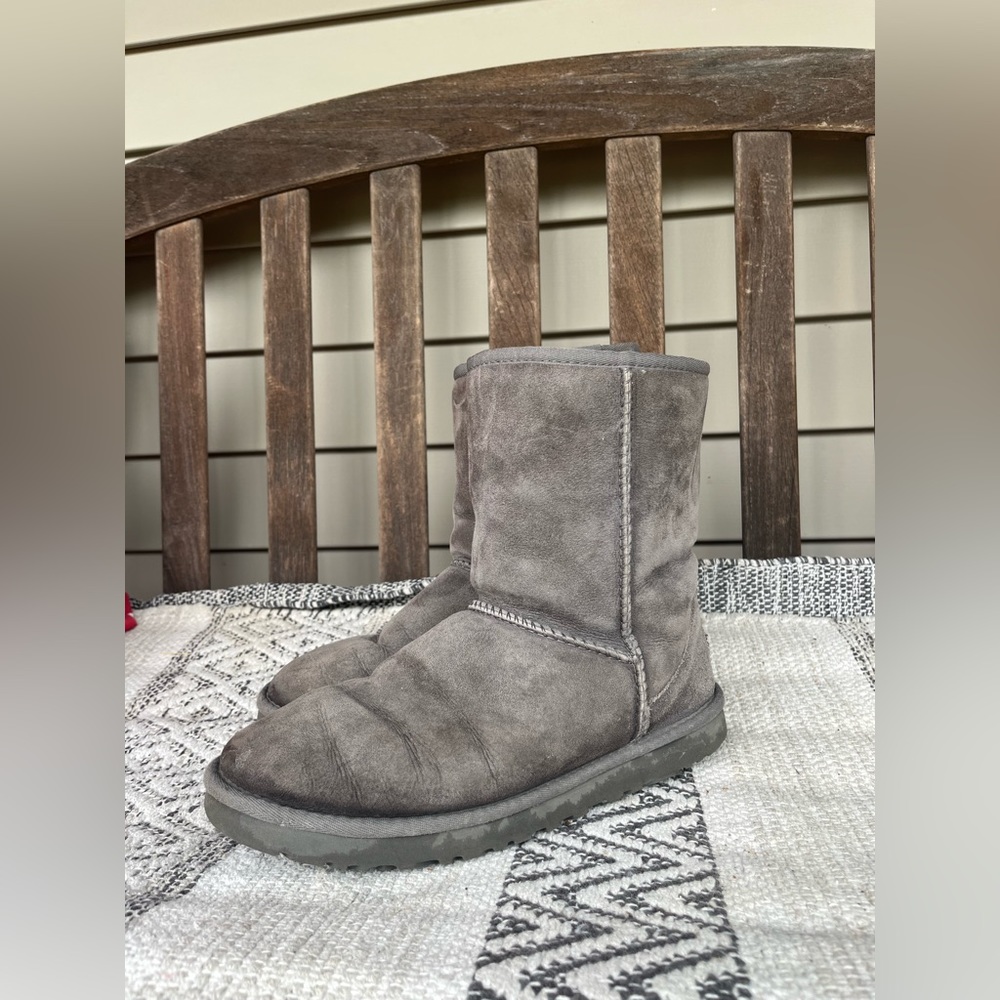 Ugg Gray short boots